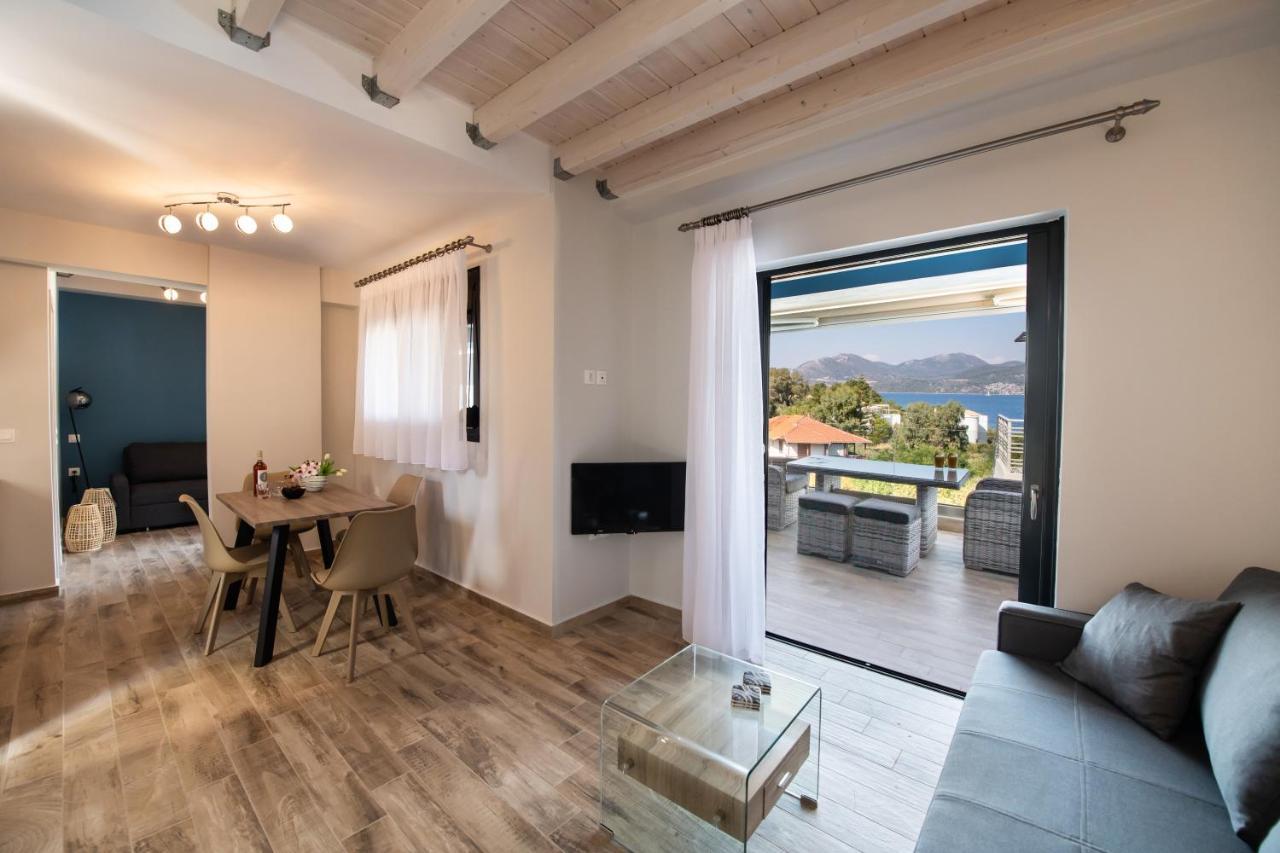 Blue House Luxury Apartment นิเกียนา ภายนอก รูปภาพ